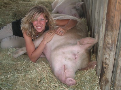 Colleen Patrick-Goudreau with pig.jpg